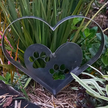 Load image into Gallery viewer, Barley heart - Garden Art
